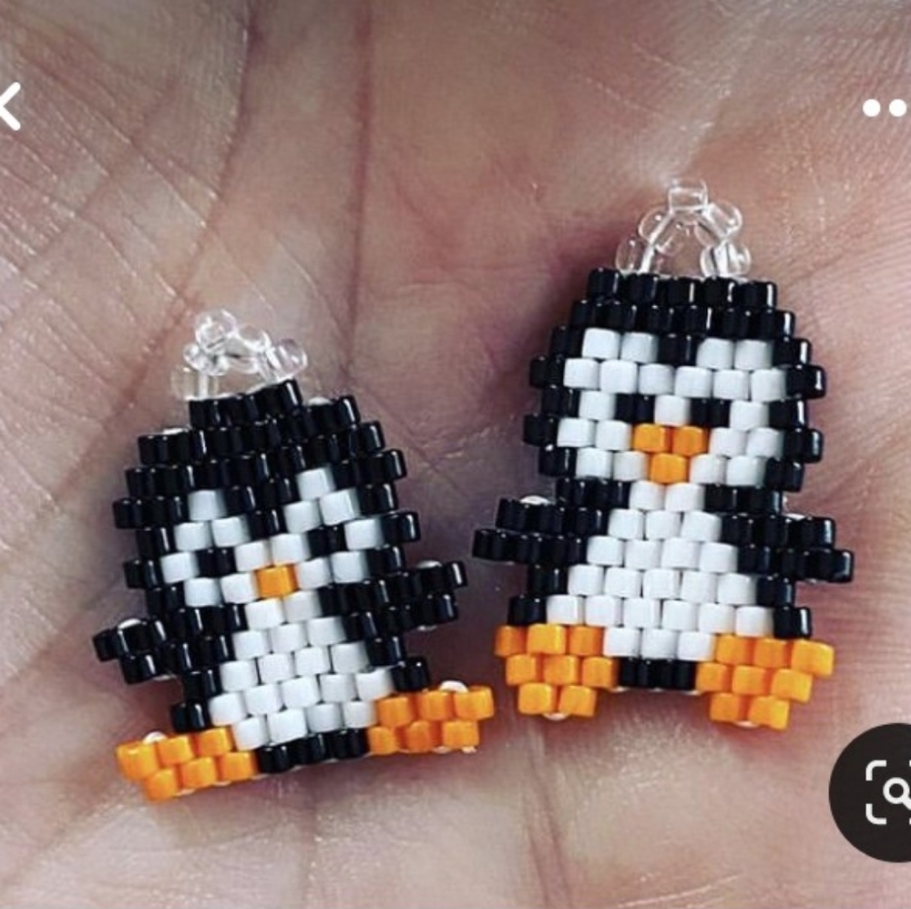Flat beaded penguins earrings